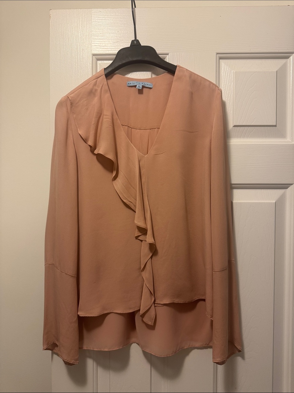 ANTONIO MELANI Dusty Blush Ruffle V-Neck Long Sleeve Blouse
